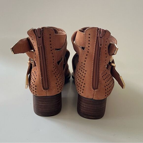 Jeffrey Campbell Everly Perforated Cutout Punched Leather Ankle Boots Tan 8.5 - Picture 5 of 10
